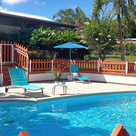 Bungalow Charmant A Sainte-Rose, Piscine Partagee エクステリア 写真